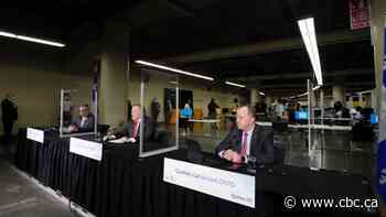 As campaign slowly ramps up, Quebecers born in 1936 and earlier to get COVID-19 vaccine next