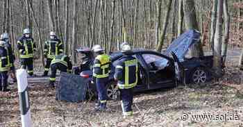 Neunkirchen: Unfall auf B41 nahe Saarstahl - Frau und Mann verletzt, Feuerwehr im Einsatz - sol.de
