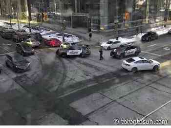 Toronto Police probing two more highrise bottle tossings - Toronto Sun