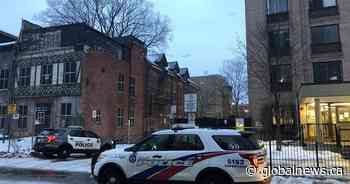 Man, 45, fatally shot by police in downtown Toronto apartment, SIU investigating - Global News