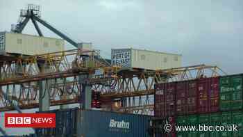Brexit: NI leaders at odds on Irish sea border meeting