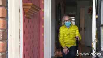 Quebec under fire for failing to accommodate seniors unable to leave home for vaccinations
