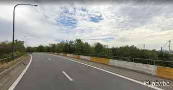 A12 richting Antwerpen vrijdagavond dicht in Ekeren voor asfalteringswerken - ATV