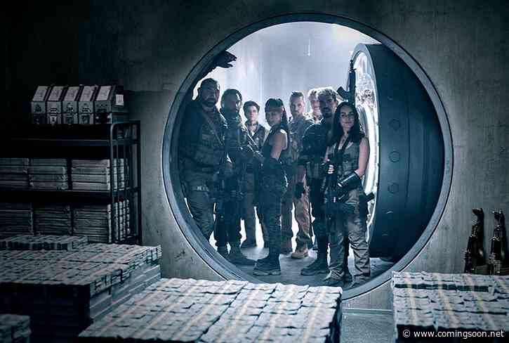 Army of the Dead Teaser: Survivors Take All in Zack Snyder Zombie Heist Pic
