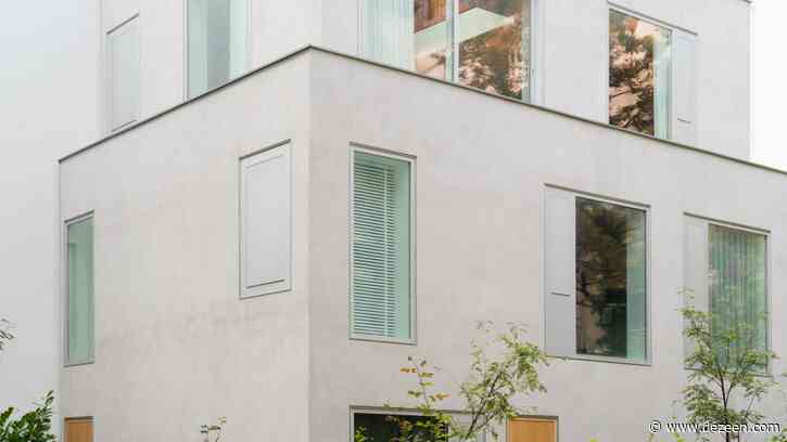 Batek Architekten uses stacked volumes to create Berlin duplex townhouse