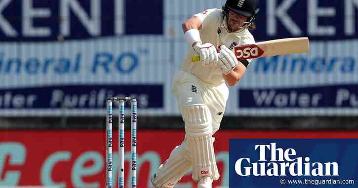Rory Burns reprimanded over Twitter spat with women's cricketer Hartley