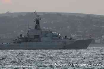 Russian submarine tracked by Royal Navy patrol ship through English Channel - Barrhead News