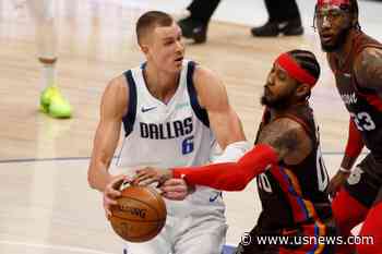 Mavs' Porzingis Shrugs off Trade Talk After Latest Injury