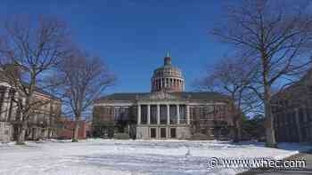 U of R to rings low bell for COVID-19 victims