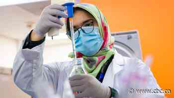 Recent high school grad delays start at Princeton to help research COVID-19