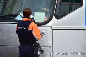 Acht truckers negeren tonnageverbod en krijgen boete (Dendermonde) - Het Nieuwsblad