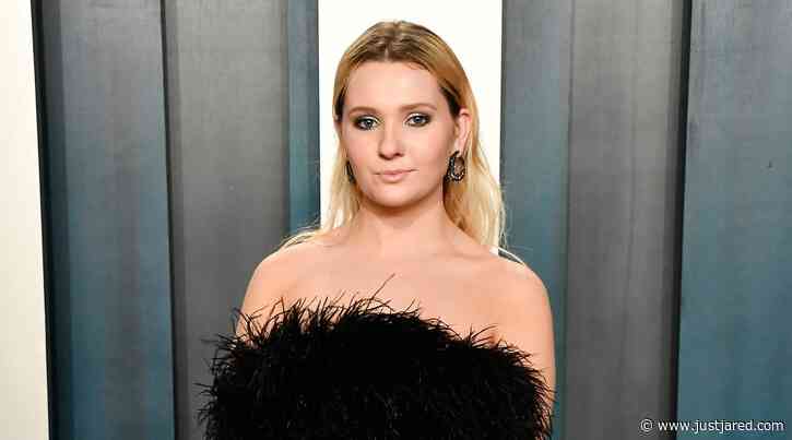 Abigail Breslin's Dad Has Died After Battle with COVID-19