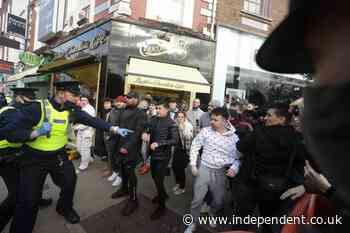 Arrests after hundreds take part in anti-lockdown protest in Dublin
