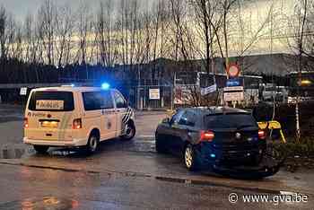 Honderd kilometer per uur in zone 30: achtervolging eindigt met crash in Hoboken - Gazet van Antwerpen