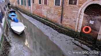 Venice: Low tides leave canals dry