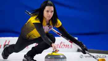 Defending champion Kerri Einarson secures Scotties playoff berth
