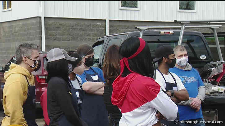 Two Local Veterans Groups Team Up To Help Feed The Homeless In Pittsburgh