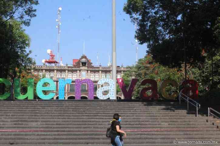 Sale de prisión ex director de PC de Cuernavaca acusado de soborno - La Jornada