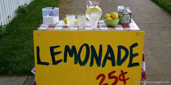 A 7-year-old from Alabama is selling lemonade to help pay for her brain surgeries