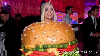 Stars' peddling of junk food to children set to usher in ban on online ads - The Times