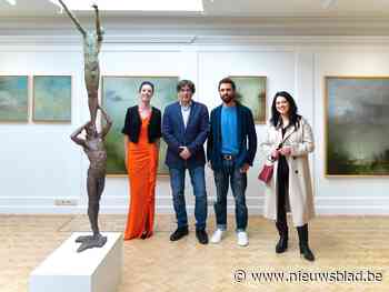 Voormalig president van Catalonië brengt bezoek aan Latemse galerie: “Expo is indrukwekkend”