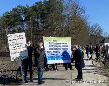 600 Teilnehmer demonstrieren in Meitingen gegen Rodung des Bannwaldes