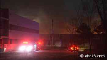 Building destroyed by 4-alarm fire in NW Harris County - KTRK-TV