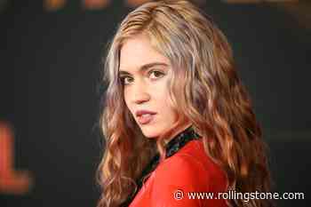 Grimes Auctioning Off 10 Pieces of NFT Digital Artwork