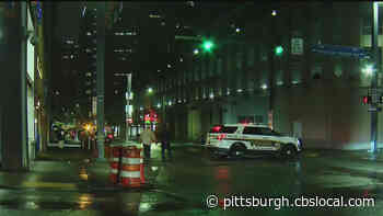 Insulation Issue Leads To Smoking Manhole Along 5th Avenue In Pittsburgh