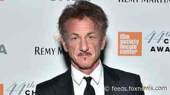 Sean Penn's hair at Golden Globes trends on social media