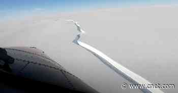 See the epic Antarctic crack that spawned a Los Angeles-size iceberg     - CNET