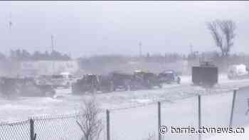Multi-vehicle pileup shuts down a portion of Highway 400