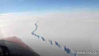 How big was the iceberg that broke off Antarctica?
