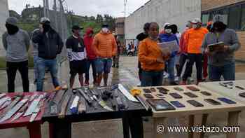 PPLs de la cárcel de Turi, en Cuenca, voluntariamente entregaron armas y objetos a las autoridades - Vistazo