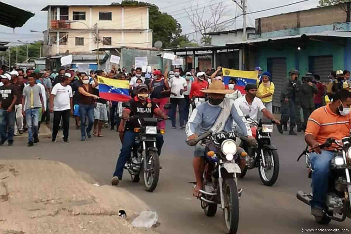 Continúan protestas por falta de agua en Maripa, edo. Bolívar - Noticiero Digital