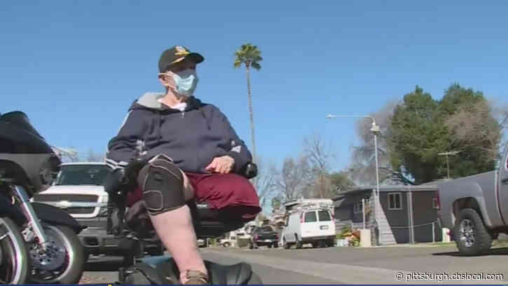 Disabled Veteran Stuck Indoors For 2 Years Finally Leaves Home After Volunteers Build Wheelchair Ramp
