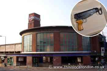 Machine guns seized at Chiswick Park tube station