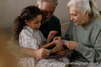 Can grandparents hug their grandchildren? - The latest advice