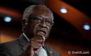 Clyburn reintroduces legislation to close 'Charleston loophole'