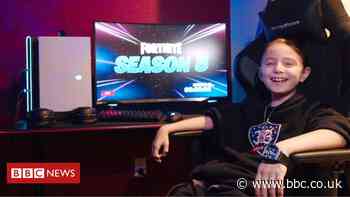 Fortnite: From piano player to pro gamer - aged just eight