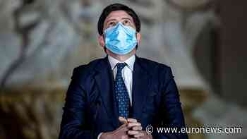Coronavirus: Italian government shuts all schools in high risk areas - Euronews