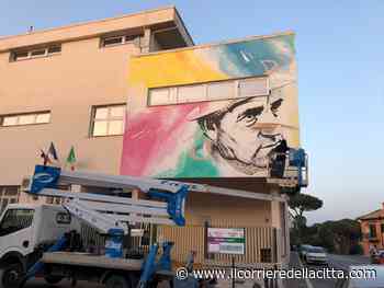 Due artisti di Ardea per l’opera dedicata a Manzù sulla facciata della scuola alla Rocca - Il Corriere della Città
