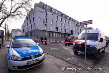 Unbekannte bewerfen Hotel mit Steinen und Farbe - Radio Dresden