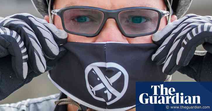 International climate scientists join call to halt Leeds Bradford airport expansion