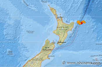 Powerful earthquakes trigger tsunami warning in New Zealand, thousands evacuate