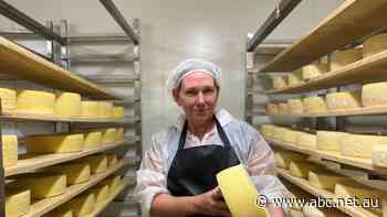 Agritourism operators 'cut off' from customers as Australia Post ends delivery of some perishable items