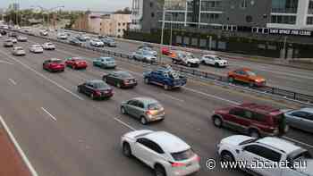 Perth commuters stick to the car avoiding public transport despite COVID restrictions lifting