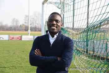 Valentin (26) schrijft mee aan plan van Voetbalbond: “Samen kunnen we racisme en discriminatie van het veld bannen”<BR />
