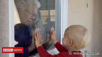 'Baby bust' as US birth rate falls during pandemic