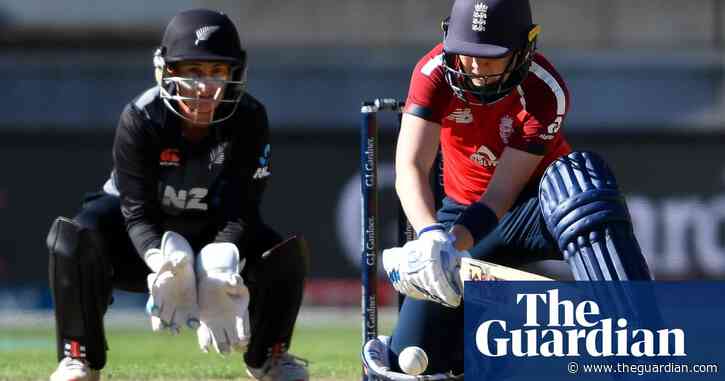 England Women clinch T20 series with six-wicket win over New Zealand